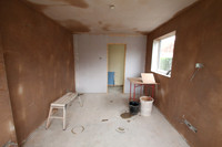 Walls & ceiling plastered